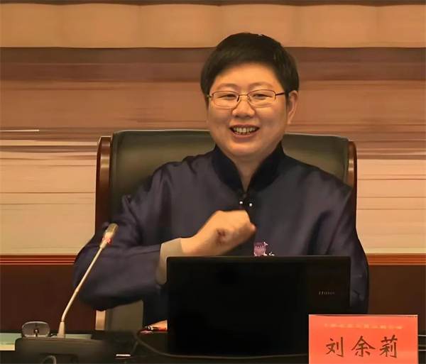 1744945925071092561.jpg 11.jpg